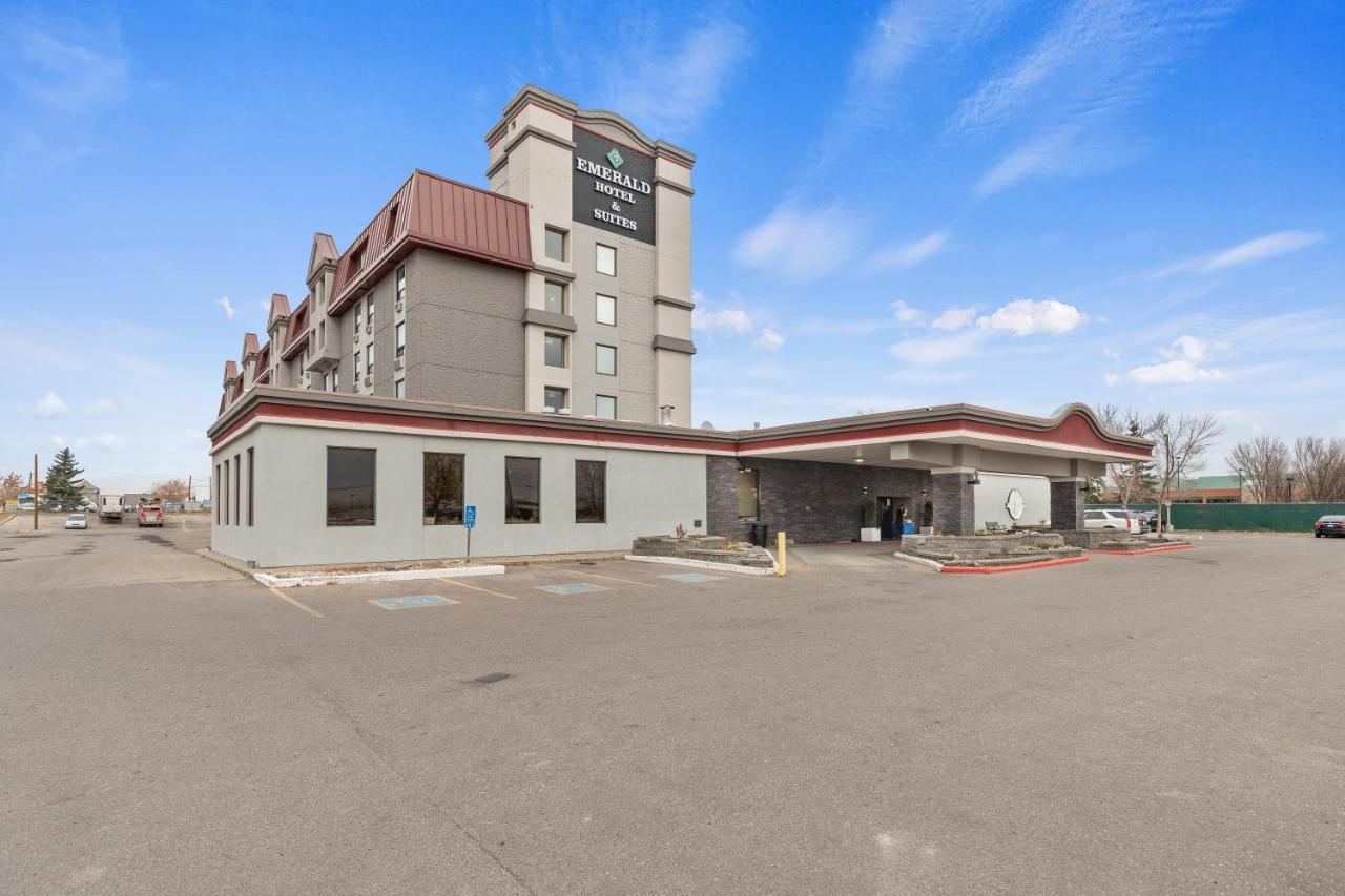 Emerald Hotel & Suites Calgary Airport Extérieur photo
