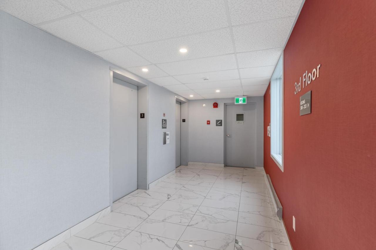 Emerald Hotel & Suites Calgary Airport Extérieur photo