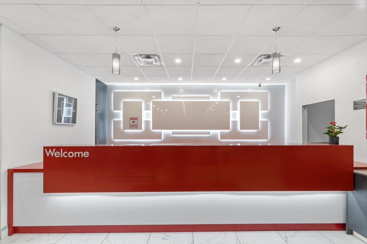 Emerald Hotel & Suites Calgary Airport Extérieur photo
