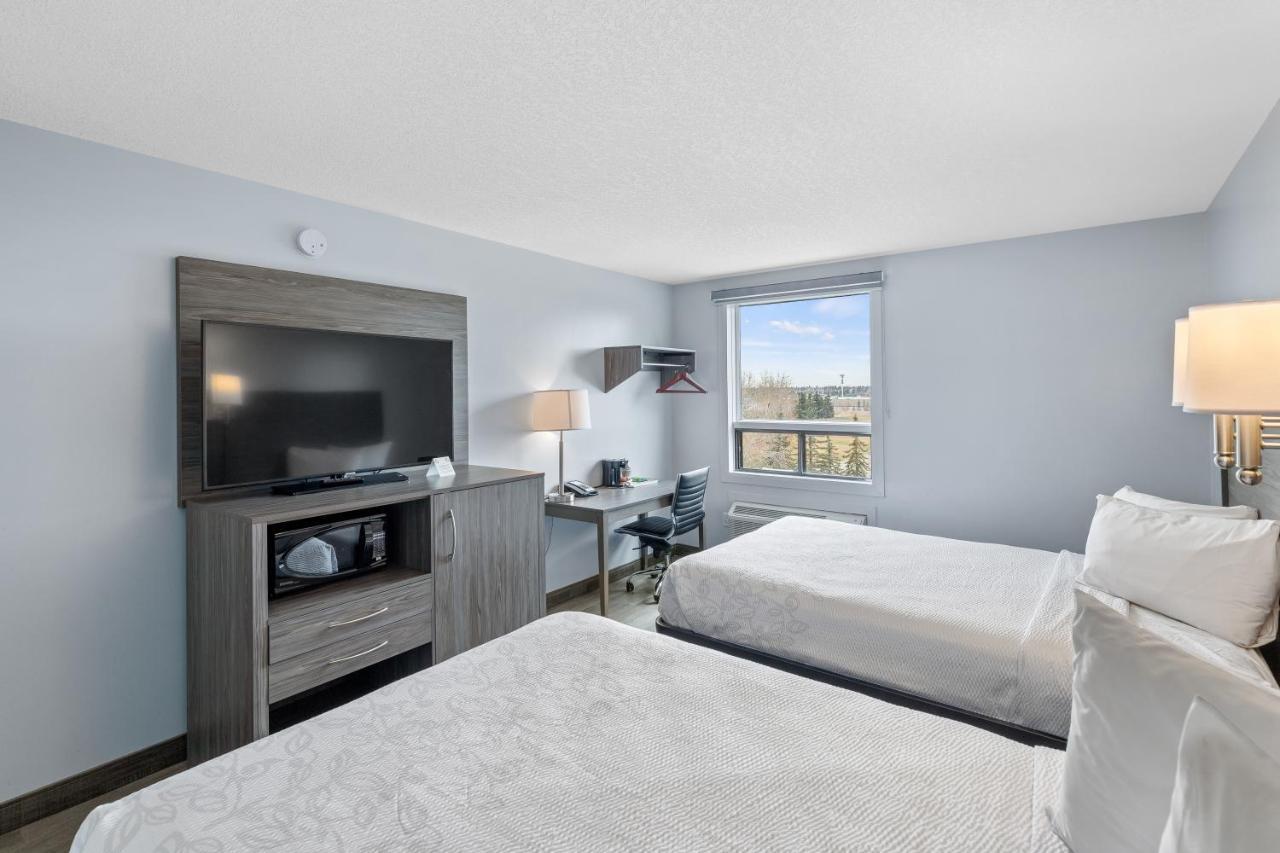 Emerald Hotel & Suites Calgary Airport Extérieur photo