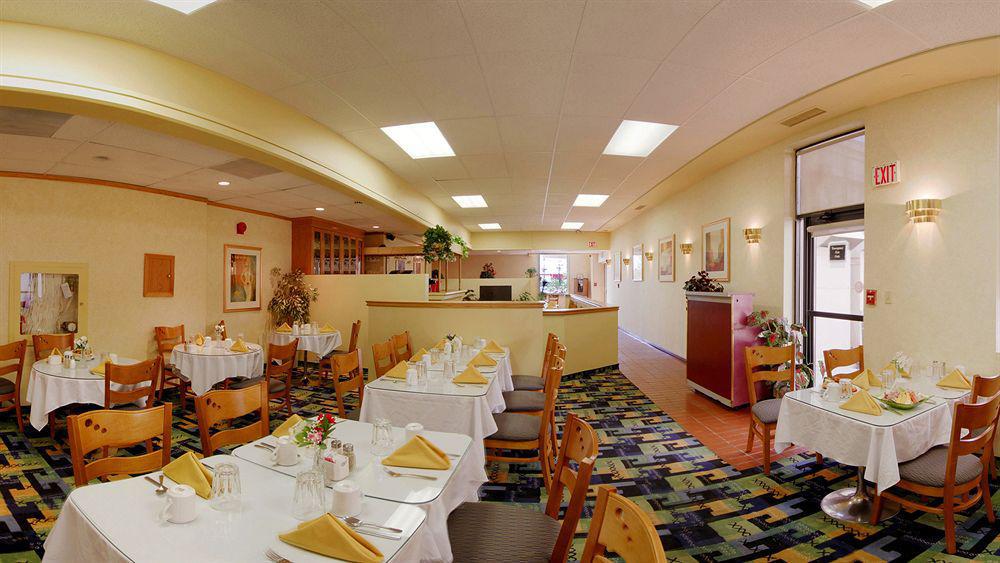 Emerald Hotel & Suites Calgary Airport Extérieur photo